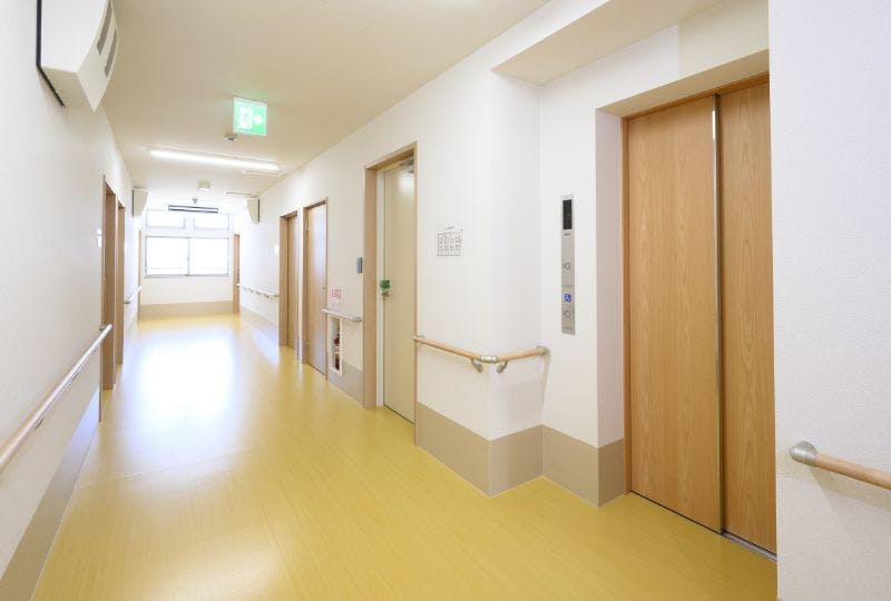 永幸苑ふかい 廊下