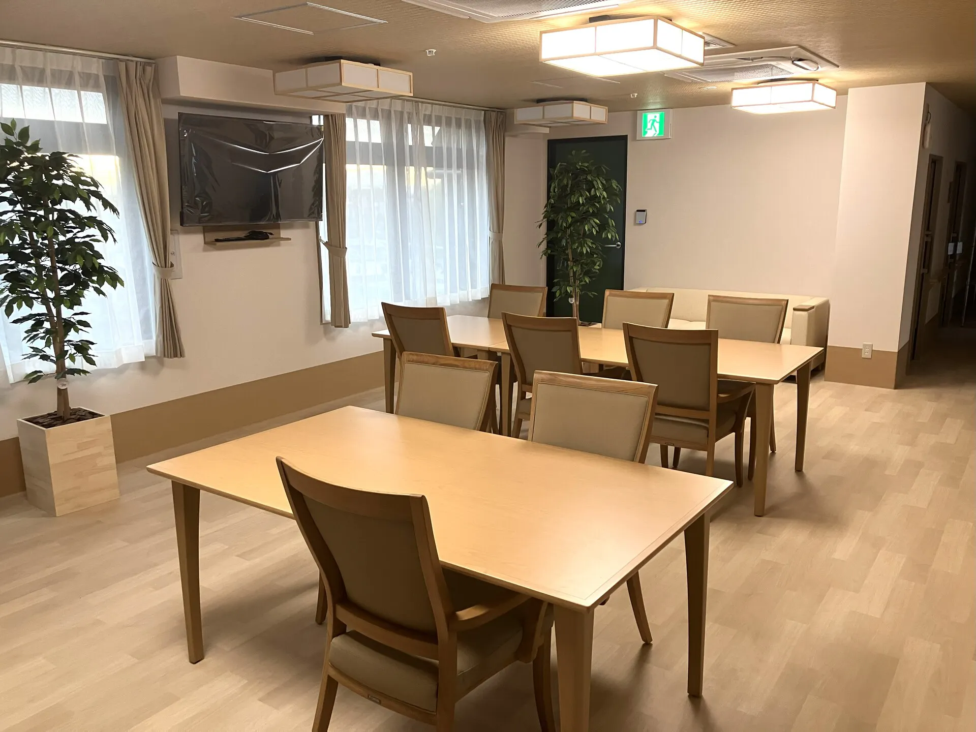 ライブラリ神戸舞子 食堂