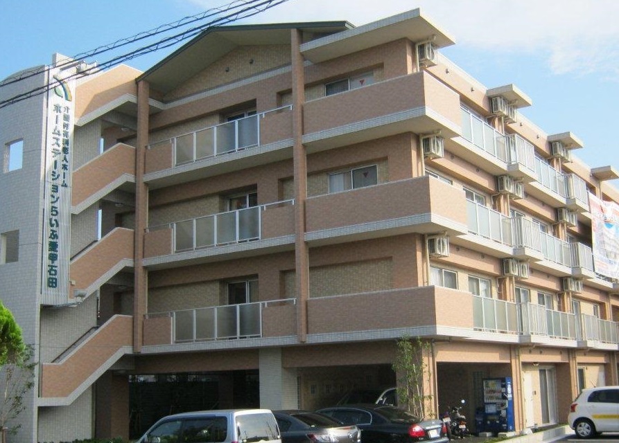 ホームステーション愛甲石田 外観