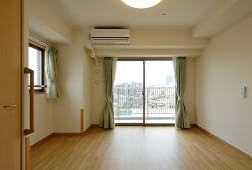 そんぽの家Ｓ船橋前原 居室　窓側