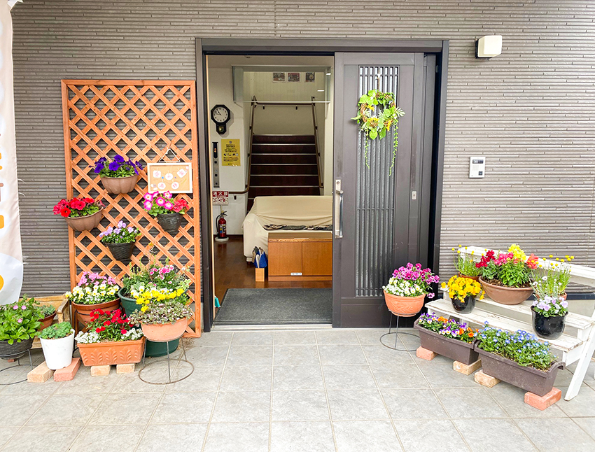 愛の家グループホーム福島飯坂湯野 玄関