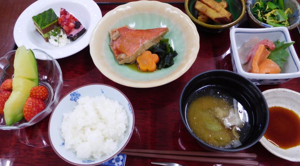 もみの樹・杉並 お誕生日食
