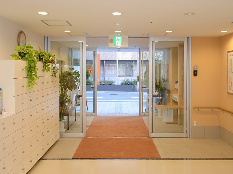 介護付有料老人ホーム プレザンメゾン深江橋 玄関