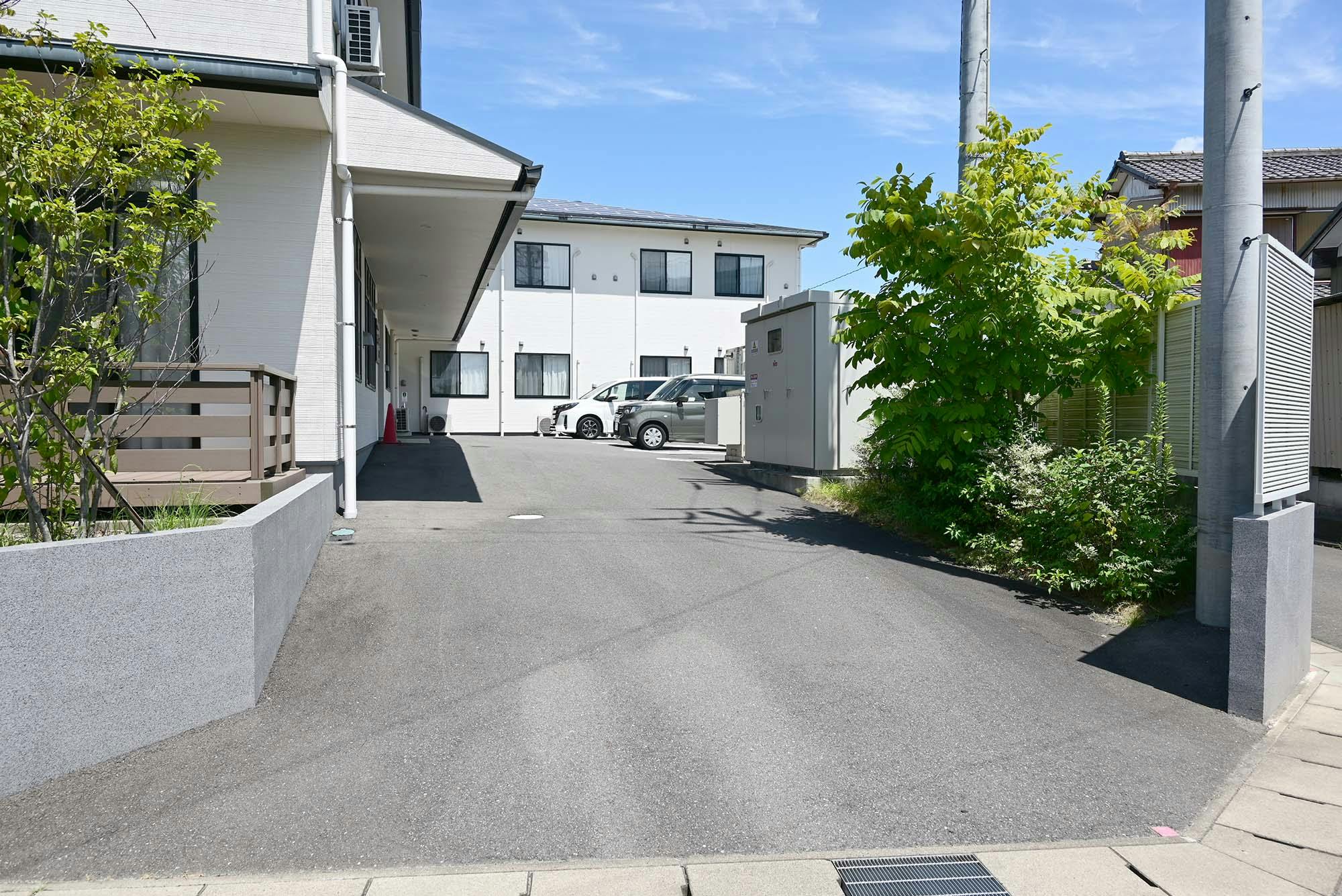有料老人ホームくるみの木稲沢 駐車場
