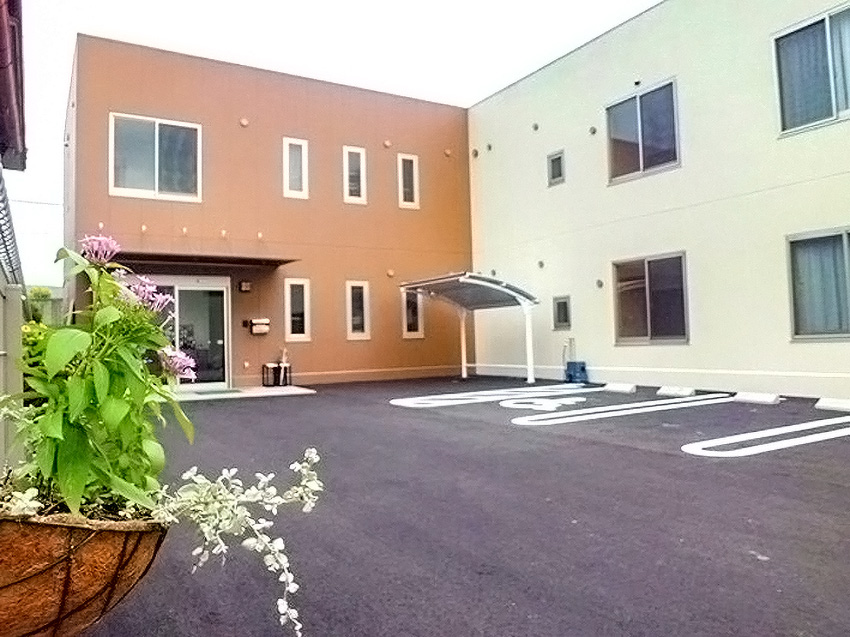 愛の家グループホーム知多新知 外観