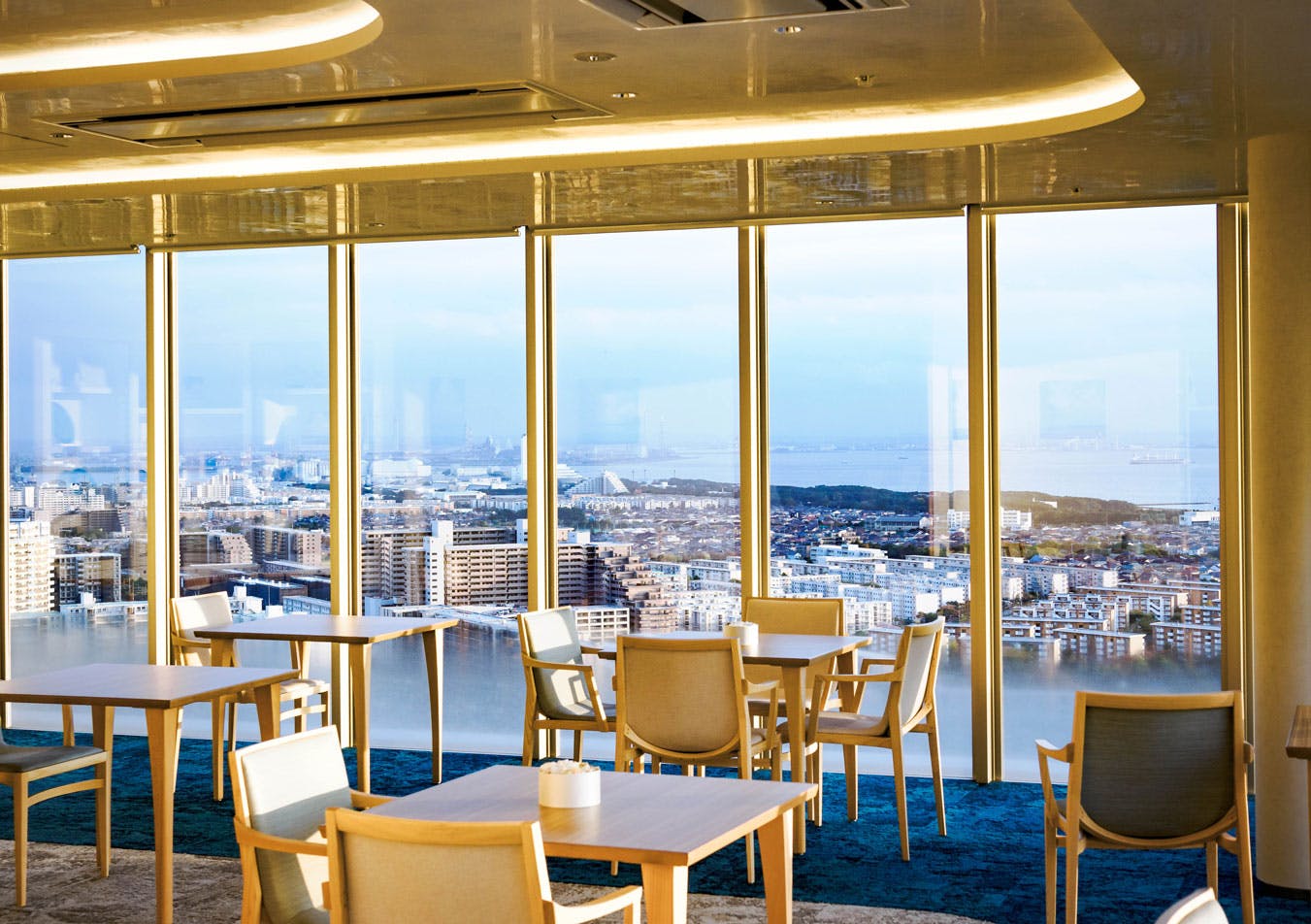 パークウェルステイト幕張ベイパーク スカイビューラウンジ