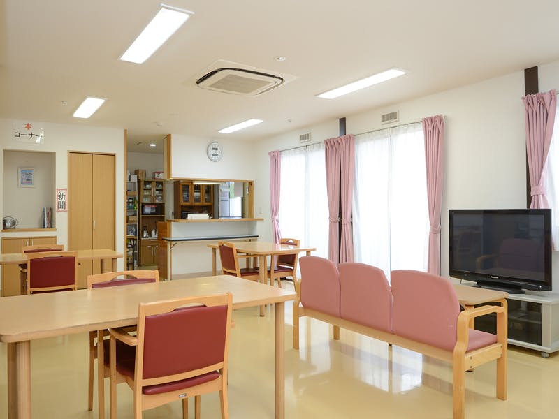 グループホームたのしい家藤井寺 大食堂・居間