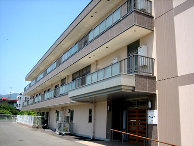 ニチイケアセンター伊勢原 外観