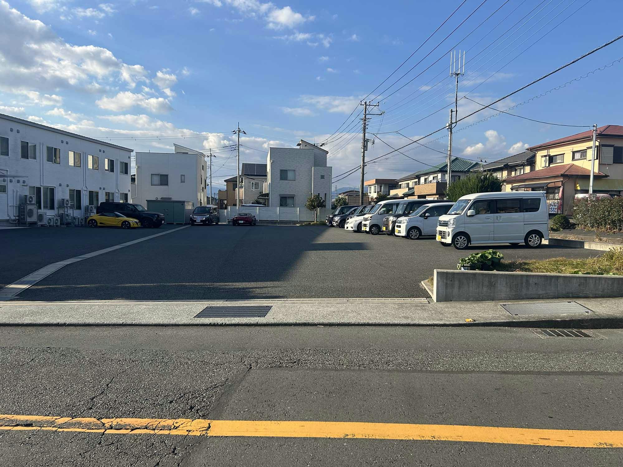 アクアホーム富士厚原 駐車場