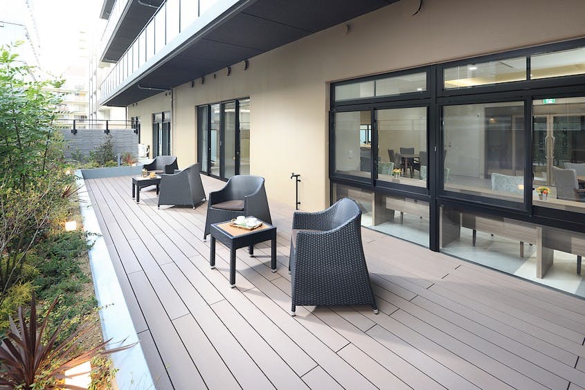 リハビリホームグランダ池田満寿美町 2F ウッドデッキ