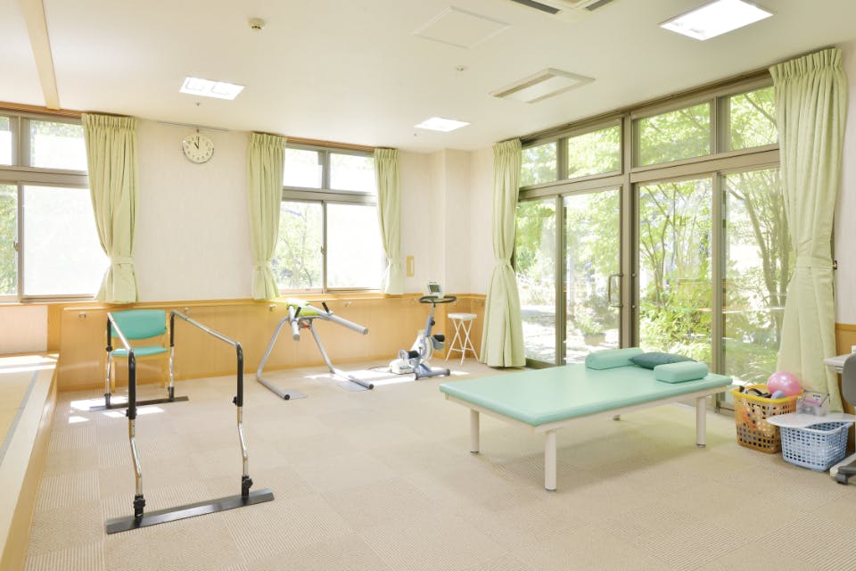 介護付有料老人ホーム ロングライフあいこう燕 機能訓練コーナー