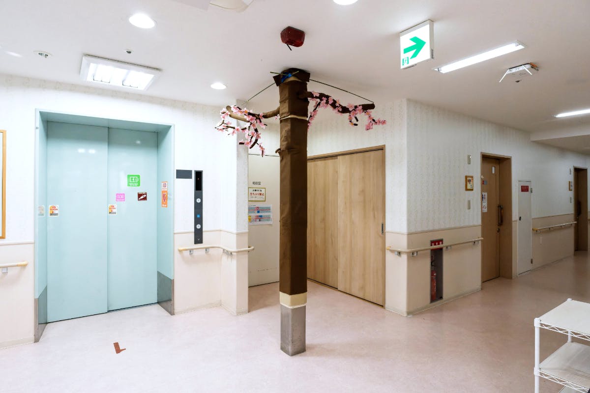 ケア・キューブくさか エレベーターホール