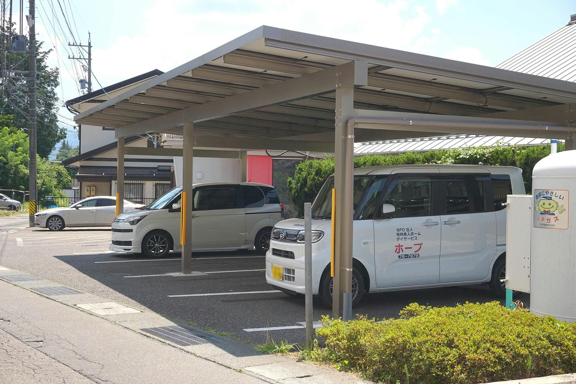 住宅型有料老人ホームホープ 駐車場