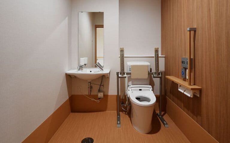 サービス付き高齢者向け住宅トントン トイレ
