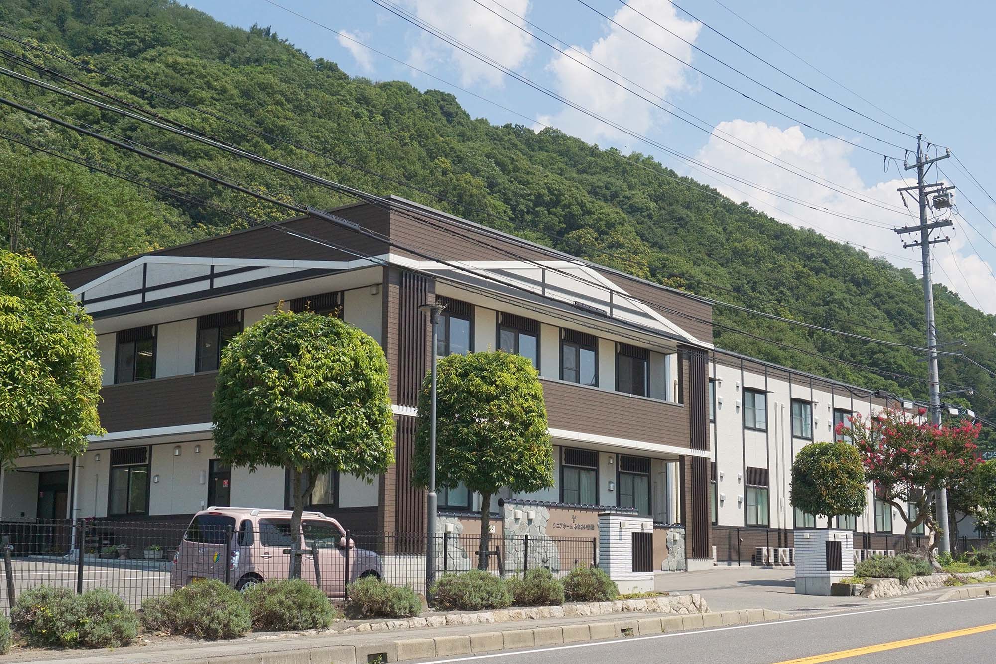 シニアホームふれあい新橋 外観