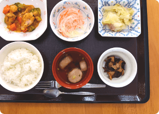 住宅型有料老人ホーム 虹の森小鷹野 栄養バランスのとれた食事