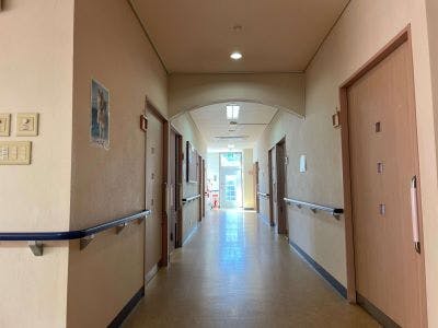 グループホームガーデンコート稲毛園生 廊下