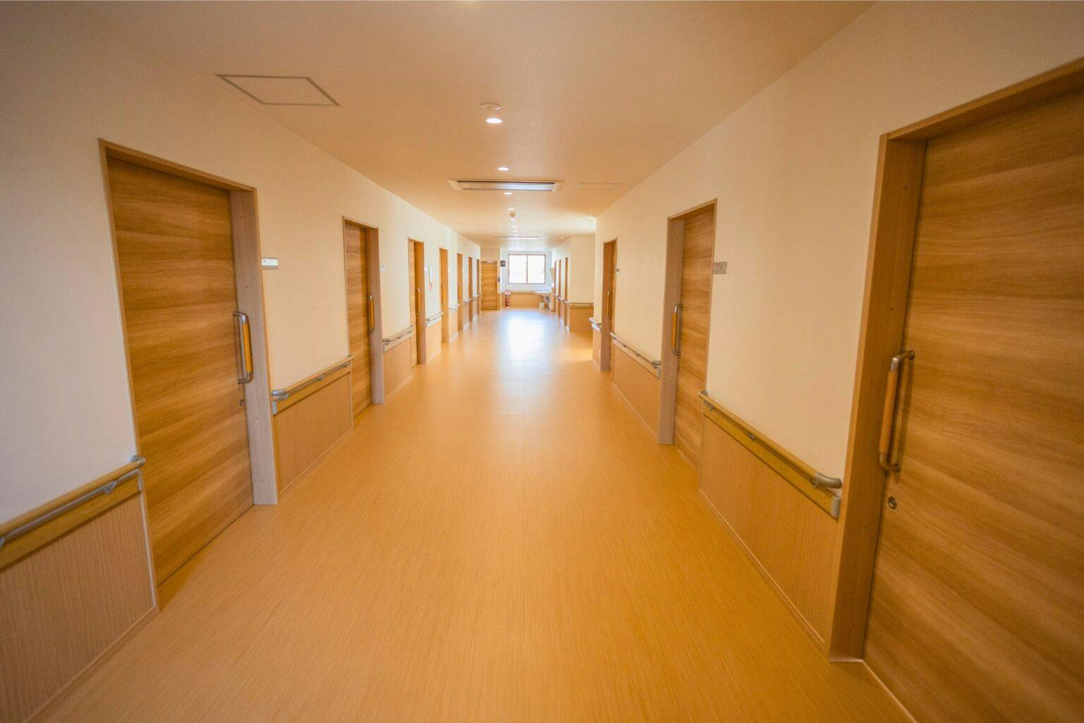 あさやけ 廊下
