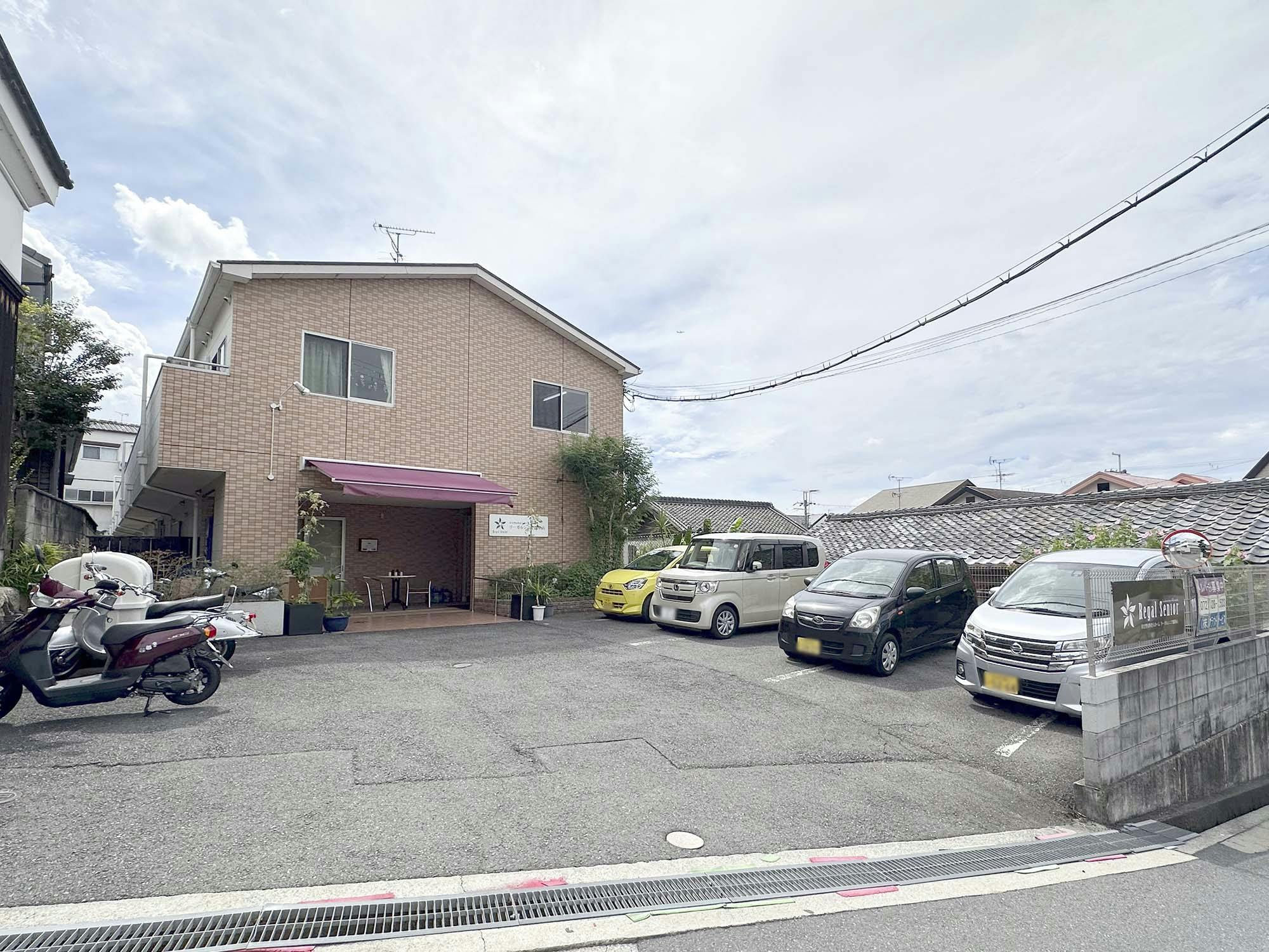 リーガルシニア瓢箪山 外観