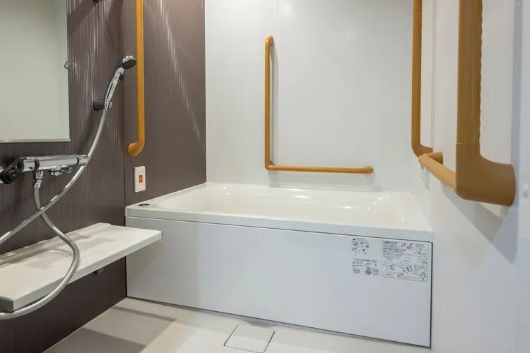 ココファン西院 浴室