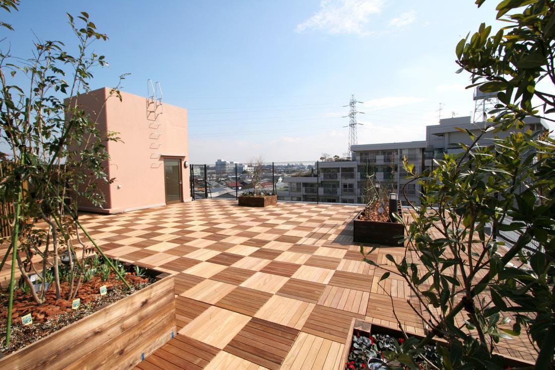 リハビリホームグランダ狛江弐番館 屋上庭園