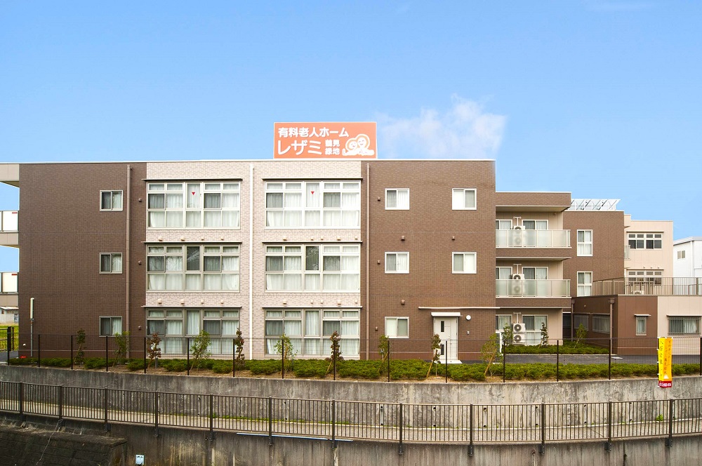 レザミ鶴見緑地 外観