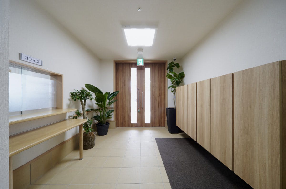 ハピネスリブ服部天神 玄関