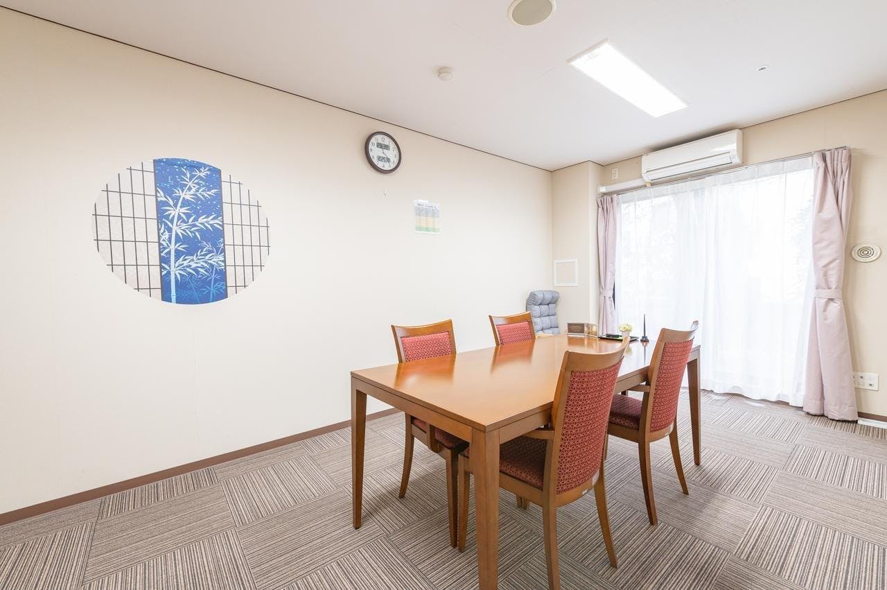 イリーゼ市川 相談室