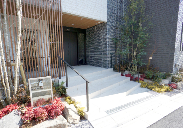 グランドマスト柳沢 エントランス