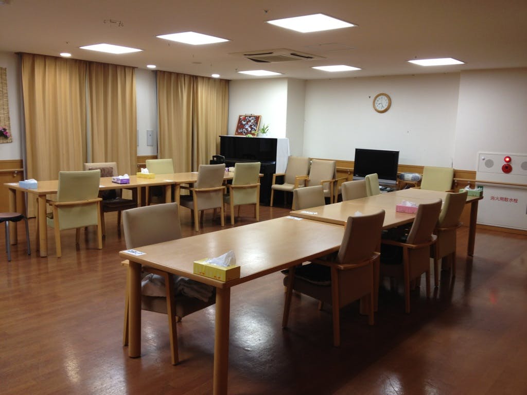 ニチイケアセンター新検見川 食堂