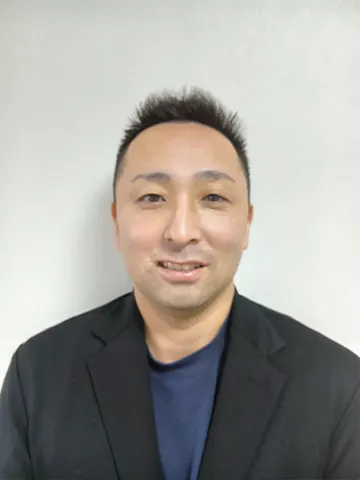 ナーシングホームらもーれ足立六町 施設長西田　一樹
