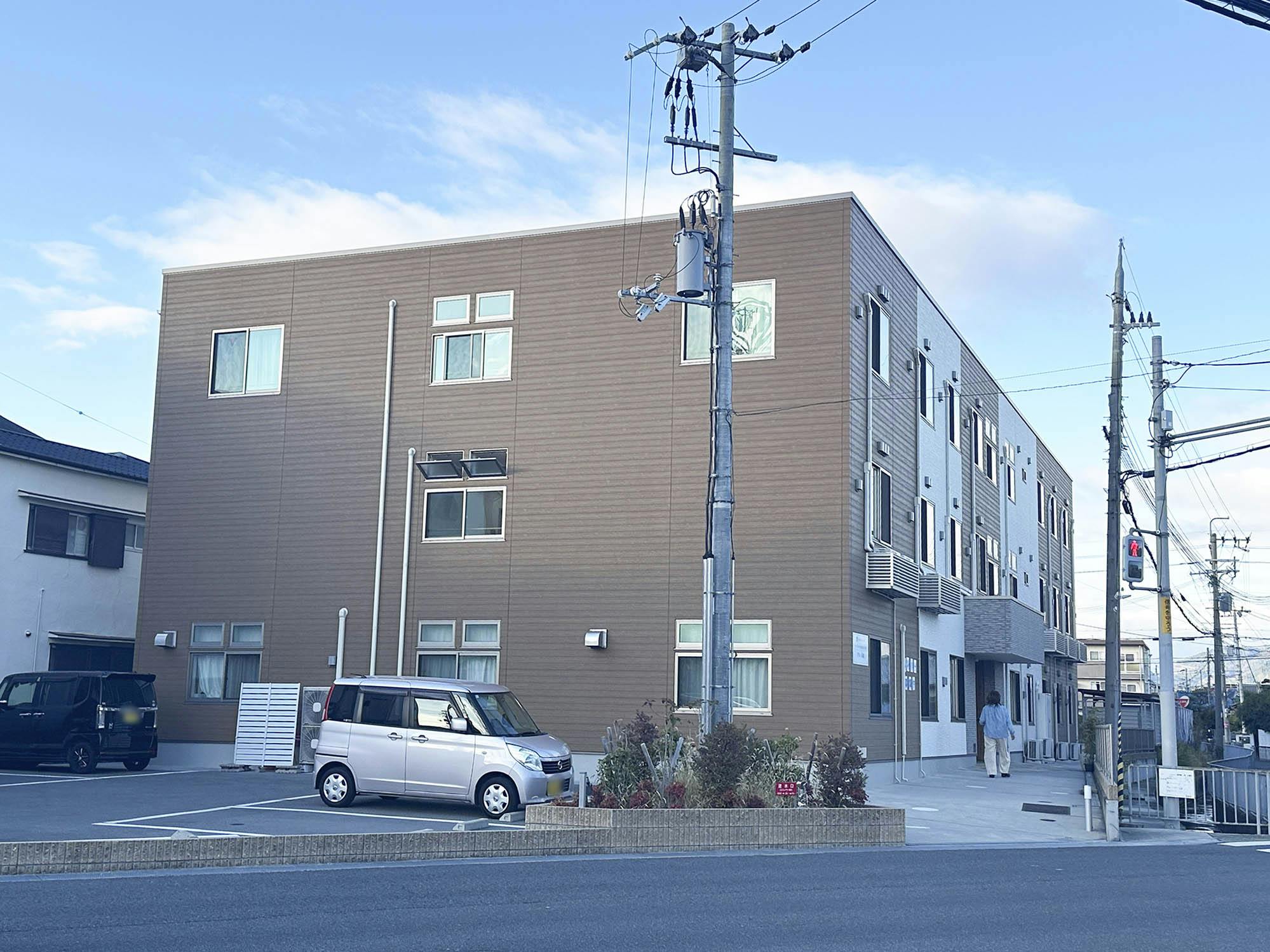 サービス付き高齢者向け住宅 びれい高槻 外観