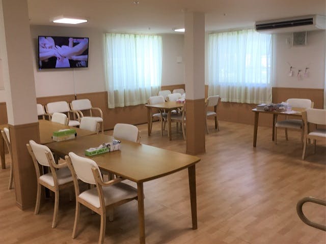 一休大東 食堂