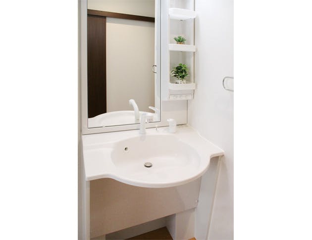 リアンレーヴ宝塚 居室内洗面台