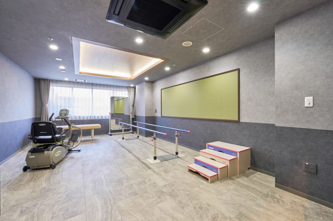 アズハイム国立 機能訓練室