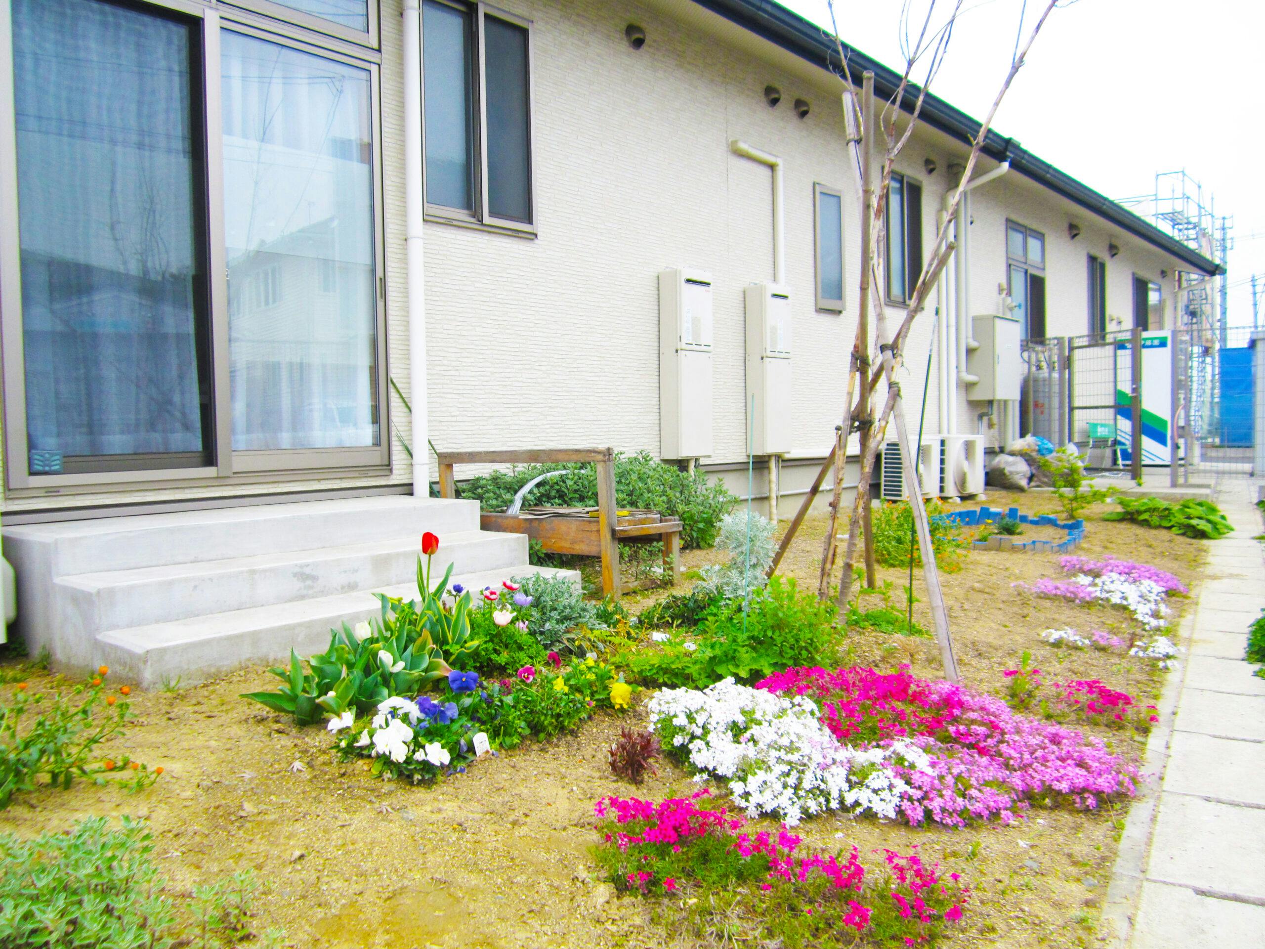 愛の家グループホーム仙台東中田 庭