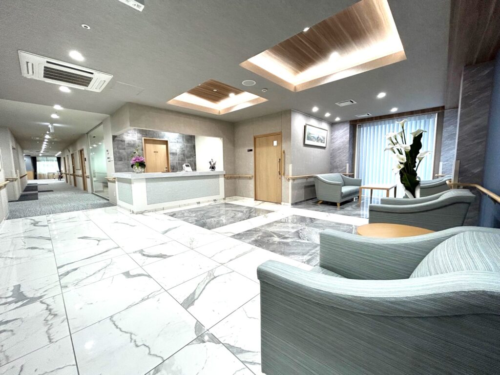 シニアフォレスト横浜磯子 エントランス