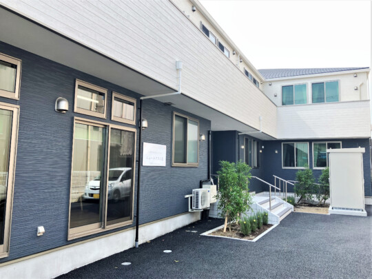 ニュールクス八尾 外観