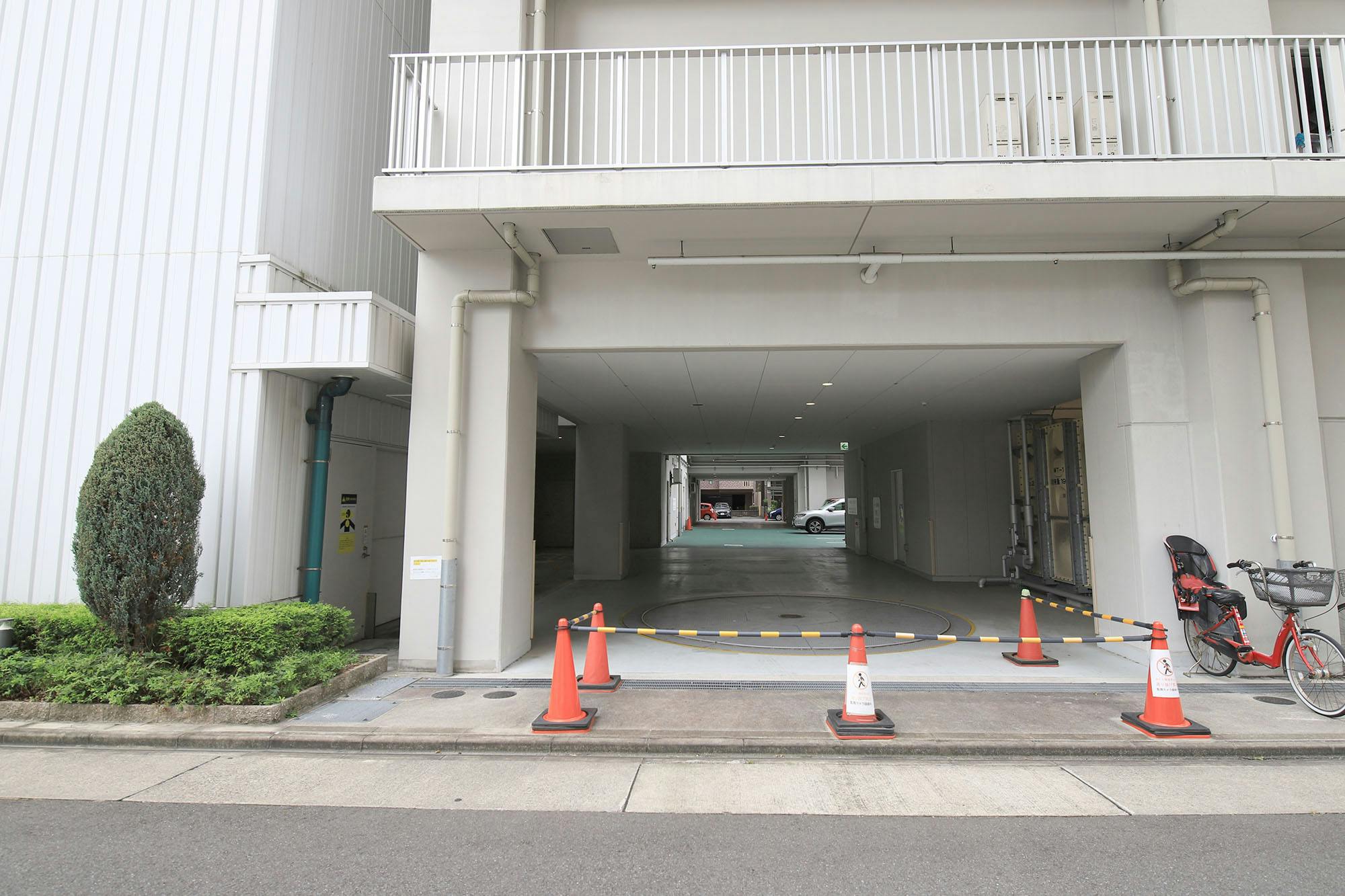 モテット名古屋 駐車場