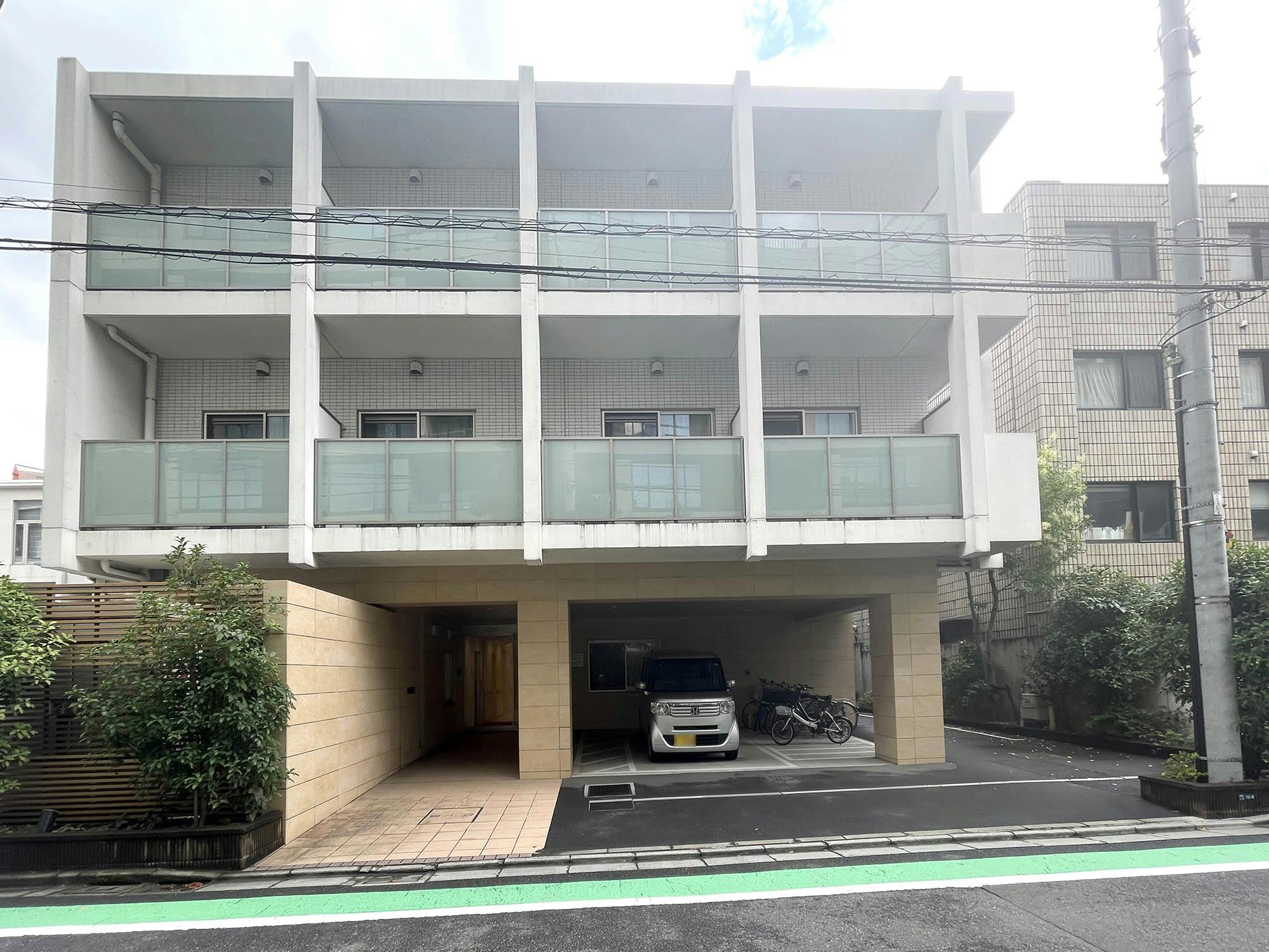 青山メディケア 外観