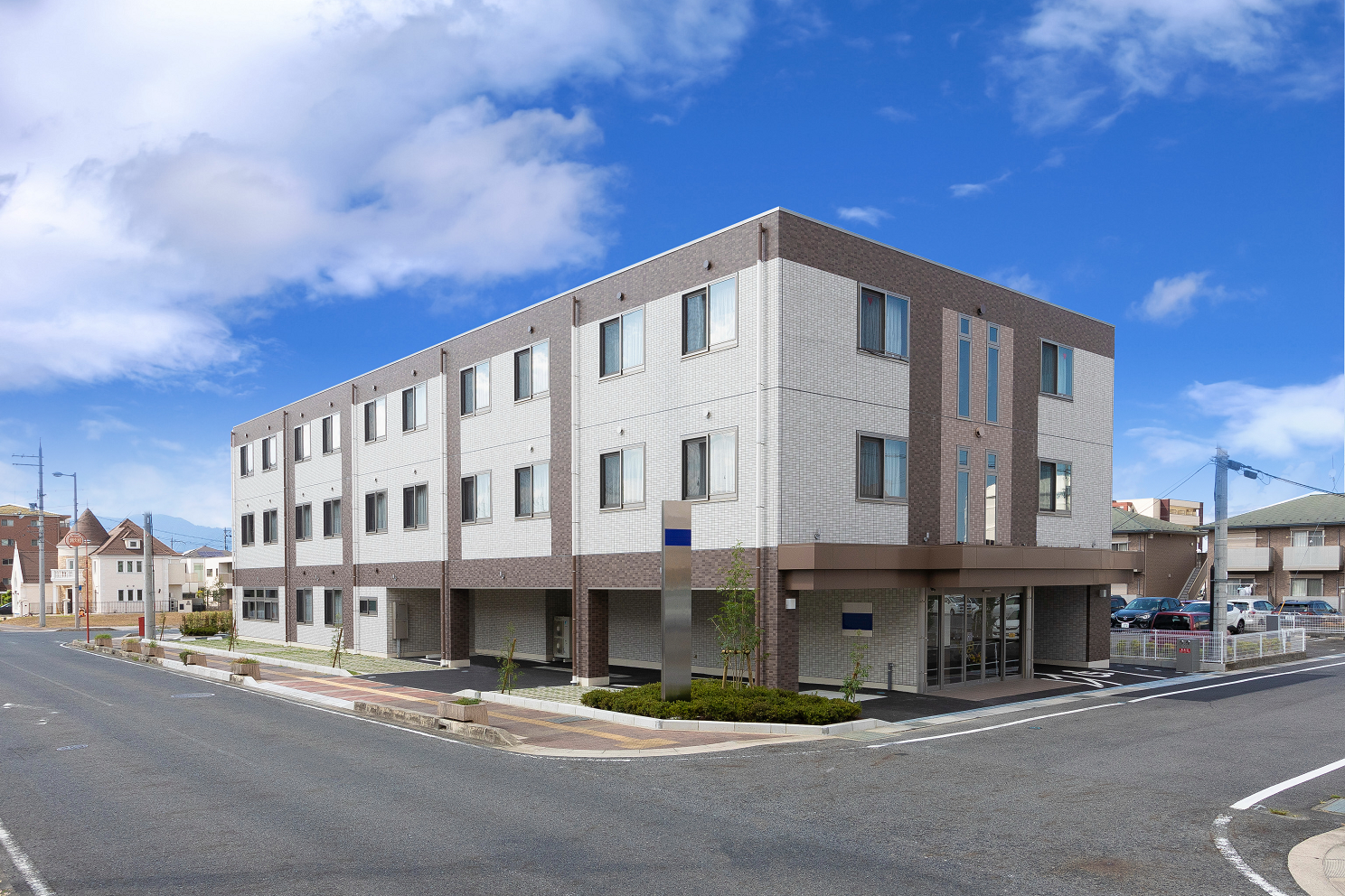 ニチイメゾン南草津2番館 外観