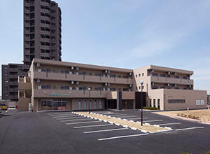 プレステージ小幡緑地 外観（左前方より）
