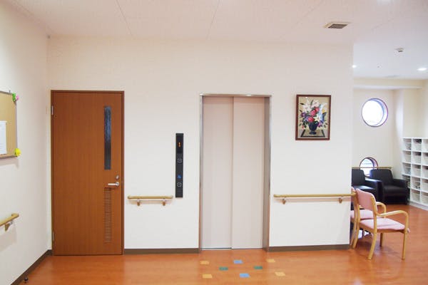 サービス付き高齢者向け住宅いこいの和泉 エレベーター