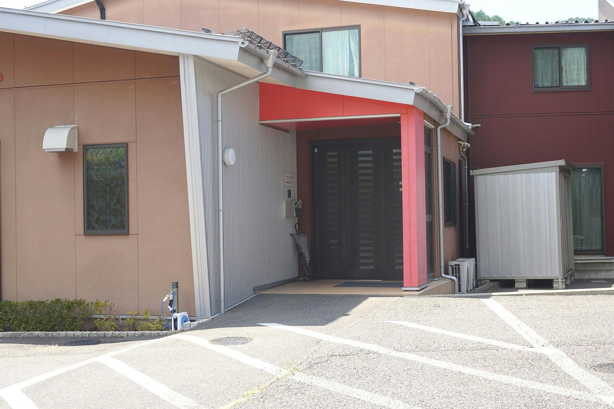 住宅型有料老人ホームホープ 入口