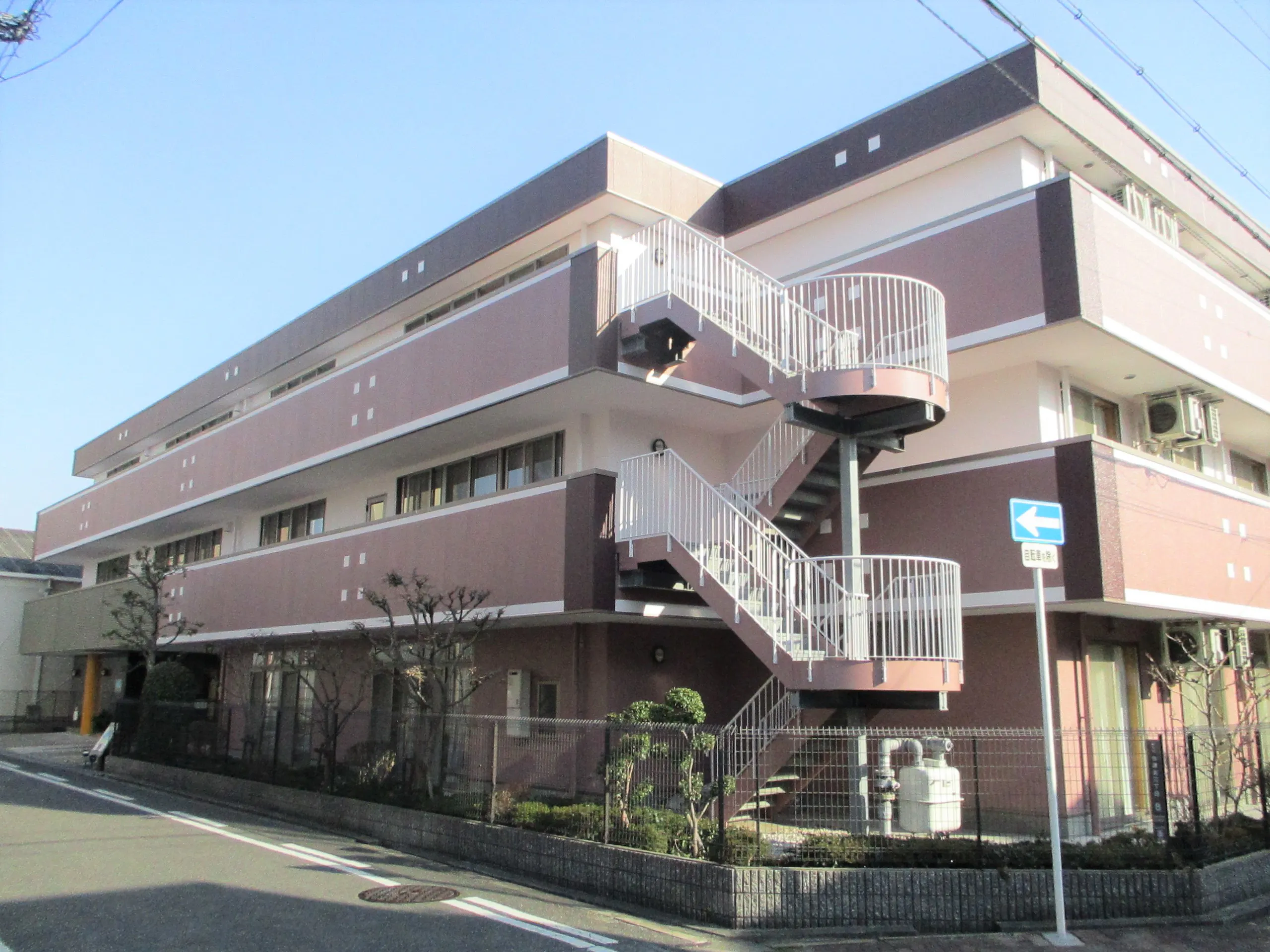 ラ・ナシカつるみ 外観