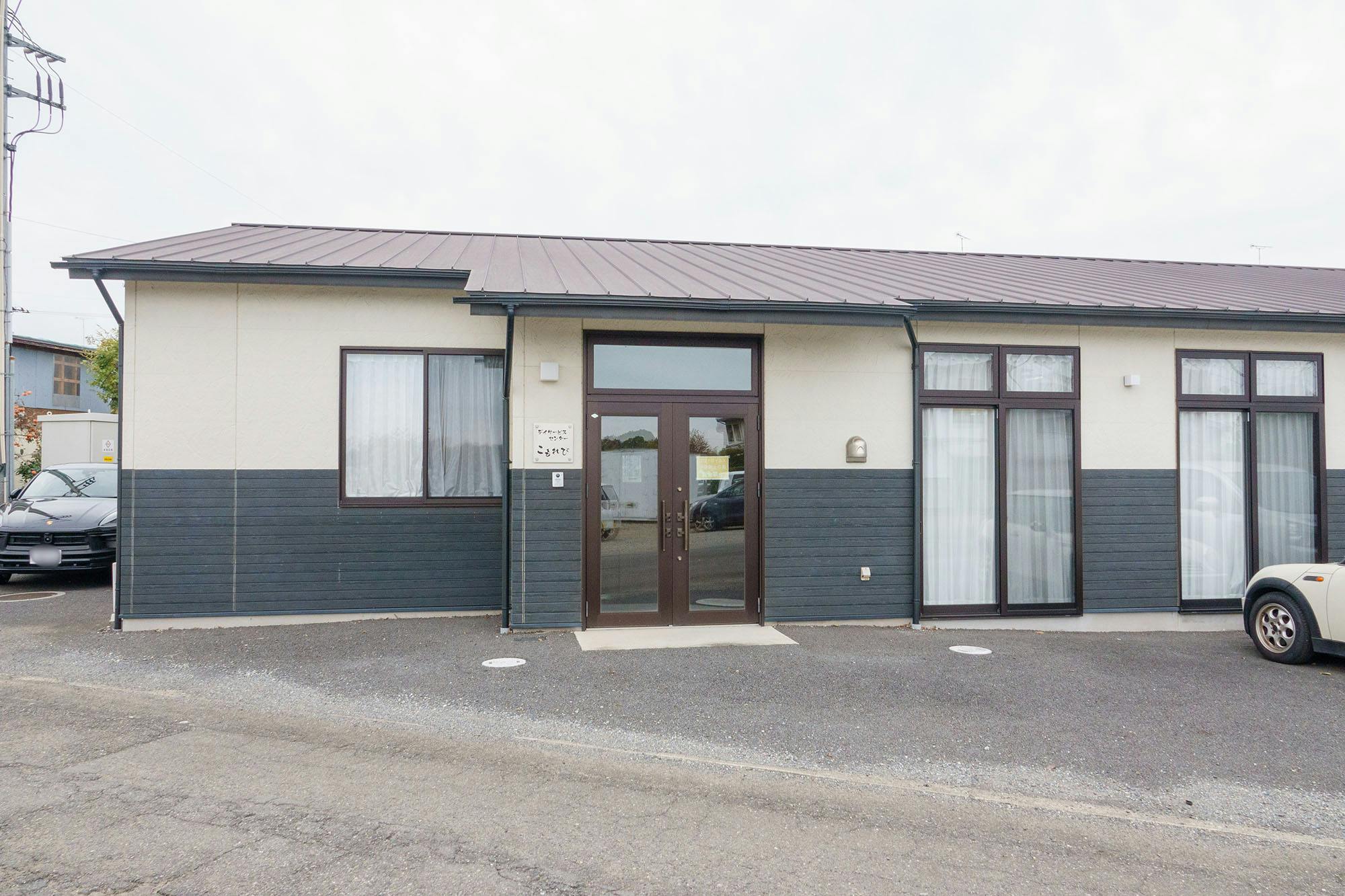 サービス付き高齢者向け住宅こもれび 入口