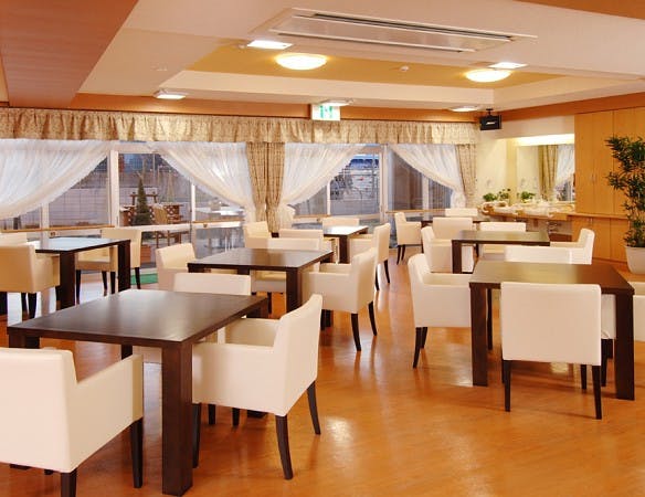 応援家族大宮 食堂兼機能訓練室
