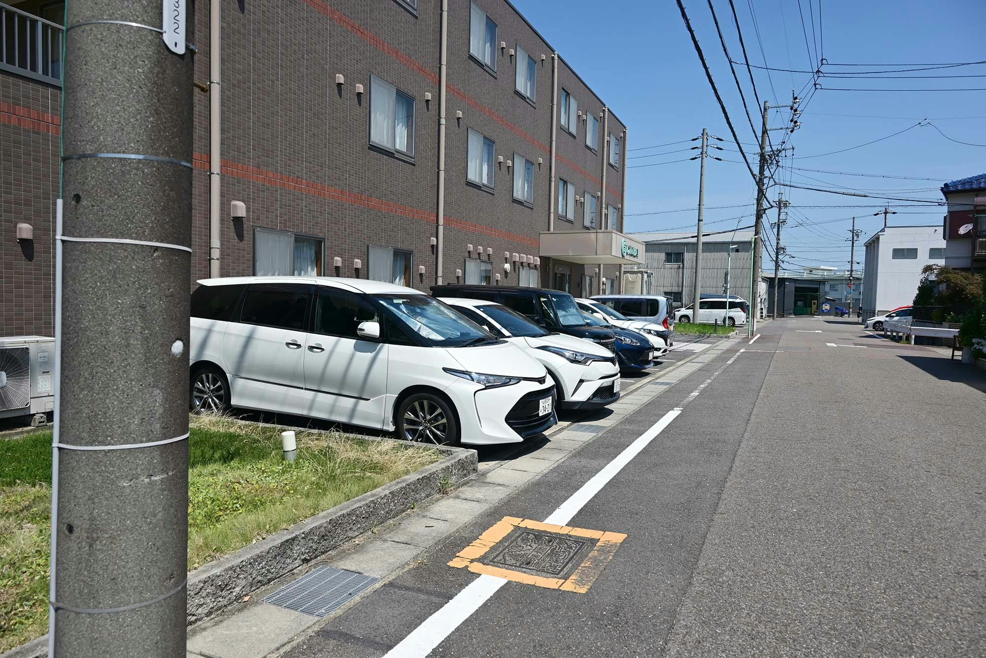 住宅型有料老人ホームレガロ北久手 駐車場
