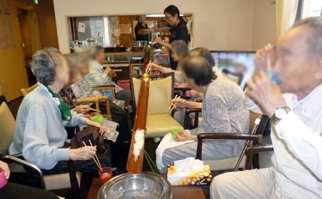 ヒューマンライフケア墨田グループホーム 流しそうめん