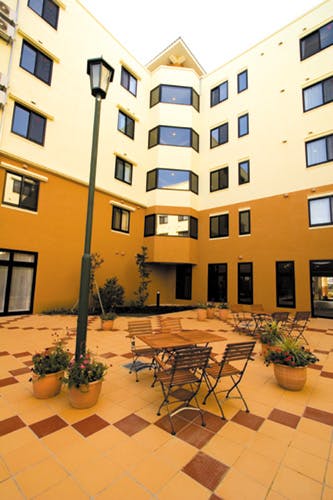 グッドエイジングクラブ古正寺の杜 パティオ